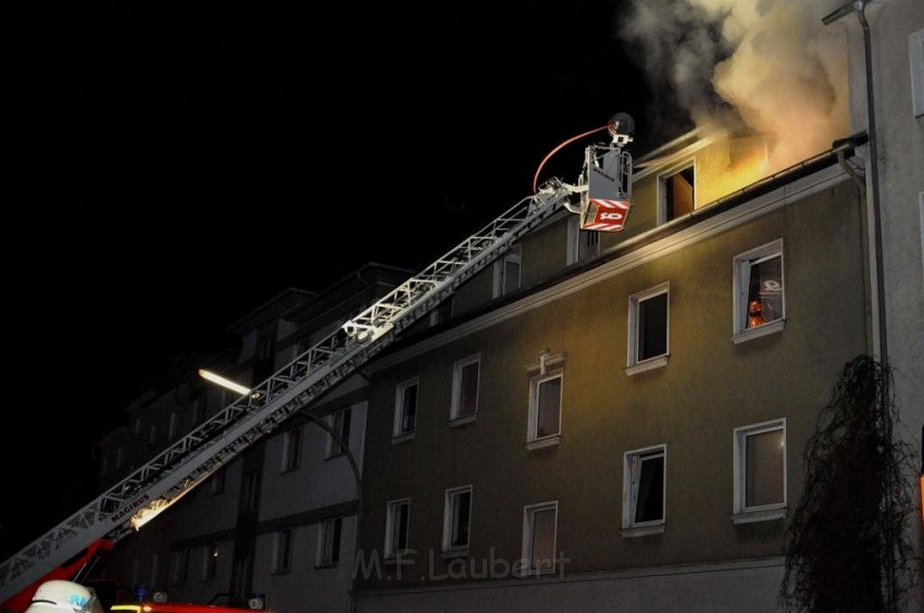 Feuer 2Y Dachwohnung Koeln Buchheim Herlerstr P008.jpg
